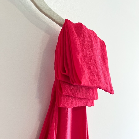 Express One-Shoulder Dress - Picture 3 of 6